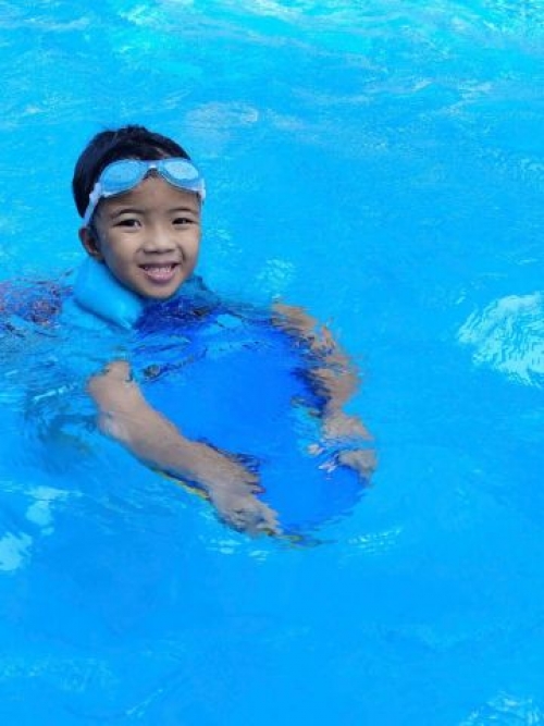 Swimming – A Journey of Confidence and Discovery at Tiny Flower Montessori